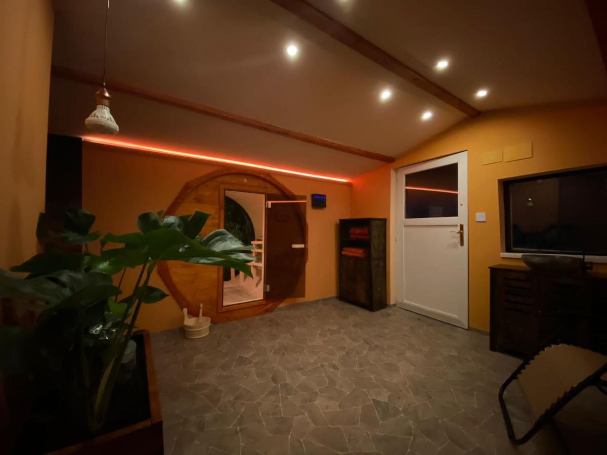Ferienwohnung Gulfhaus, Mit Sauna Und Grossem Garten Apen Zewnętrze zdjęcie